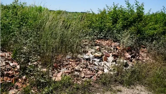 dépot de dechet de chantier en pleine nature